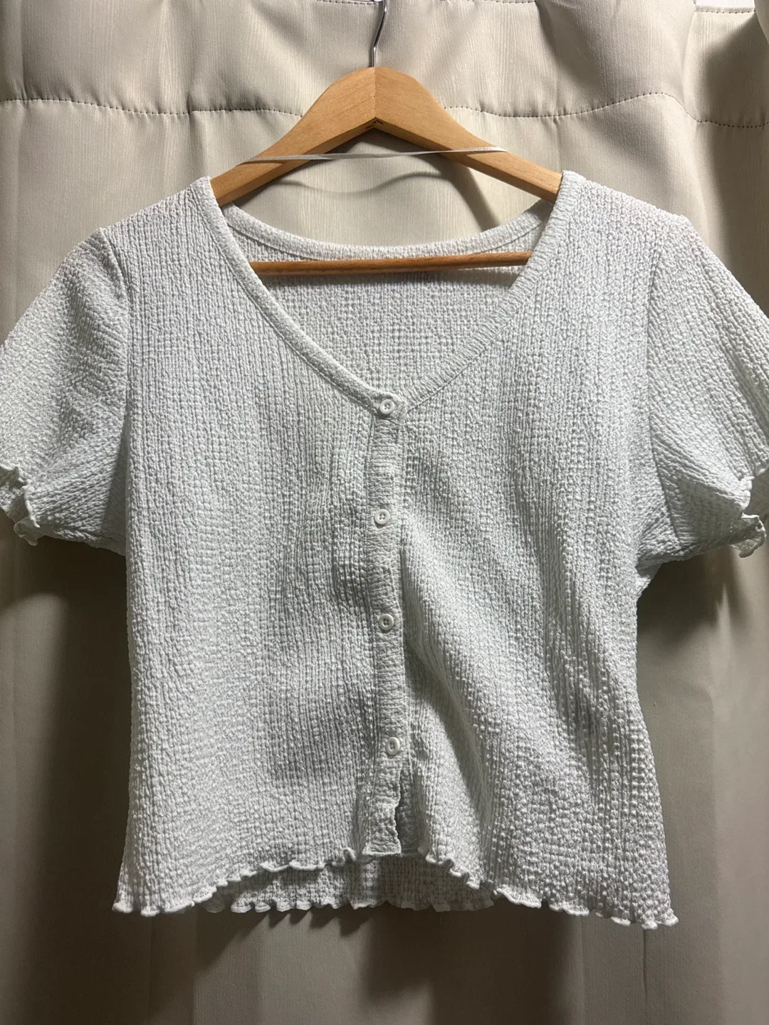 GU White Button-Up Top - Size ASIAN XL