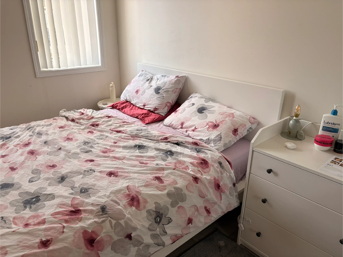 Ikea bed frame malam.