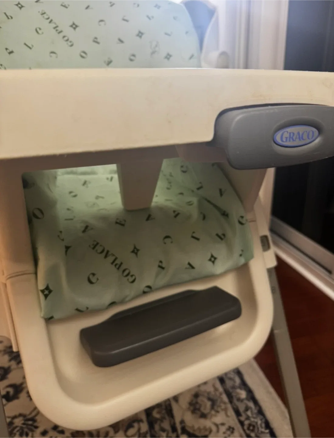 Graco Floral High Chair image indicator(4)