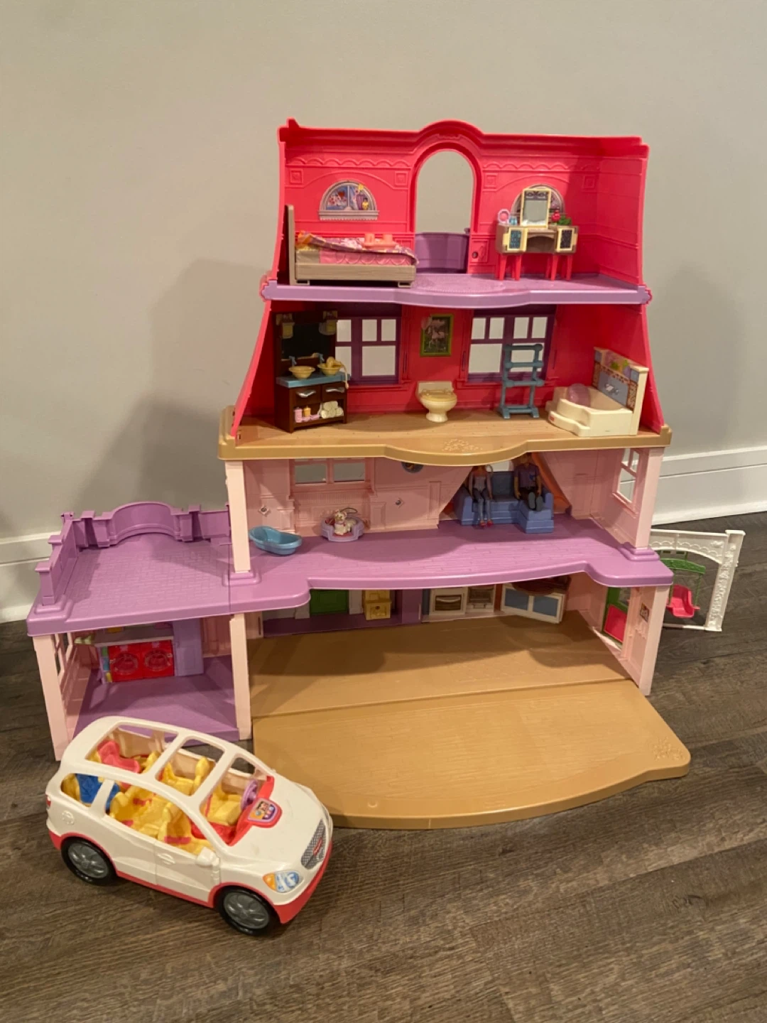 Fisher-Price Loving Family Dream Dollhouse + Car - photo 2