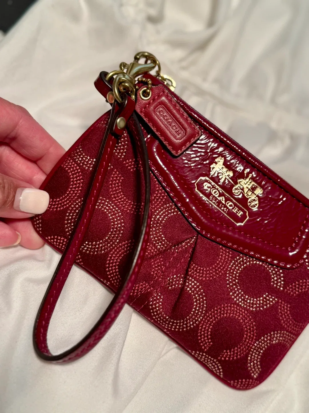 Coach Wristlet **Impeccable Condition** image indicator(2)