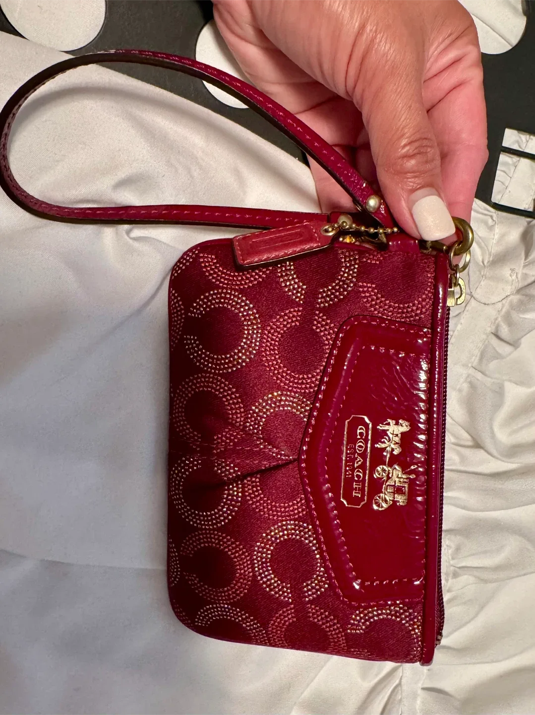 Coach Wristlet **Impeccable Condition** image indicator(3)