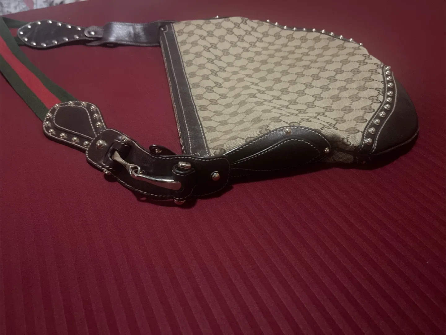 Gucci Canvas Shoulder Bag image indicator(4)