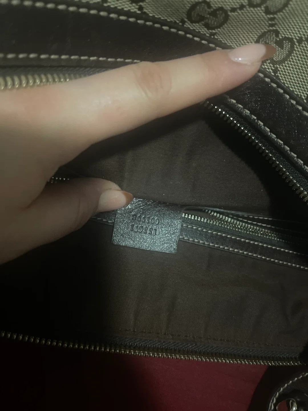 Gucci Canvas Shoulder Bag image indicator(7)