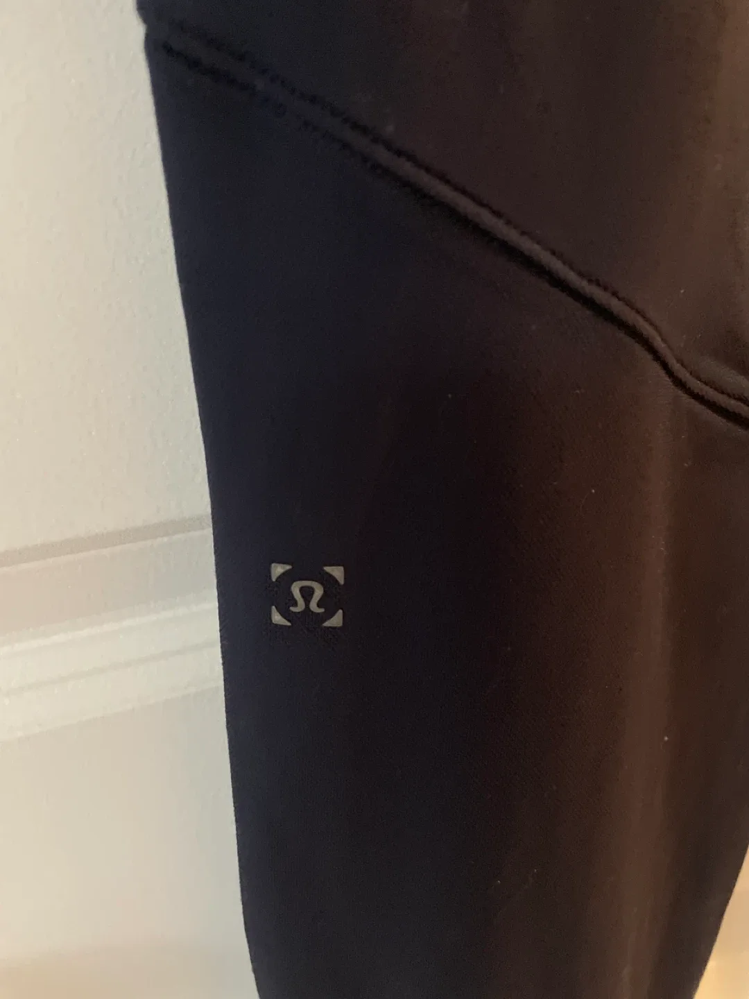 Lululemon Jogger Pants - Size M image indicator(3)