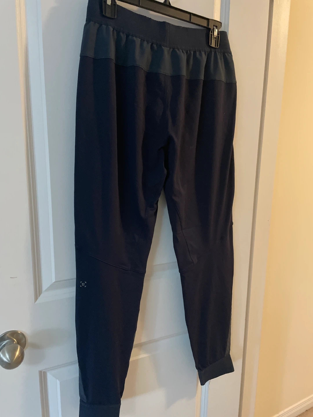 Lululemon Jogger Pants - Size M - photo 2