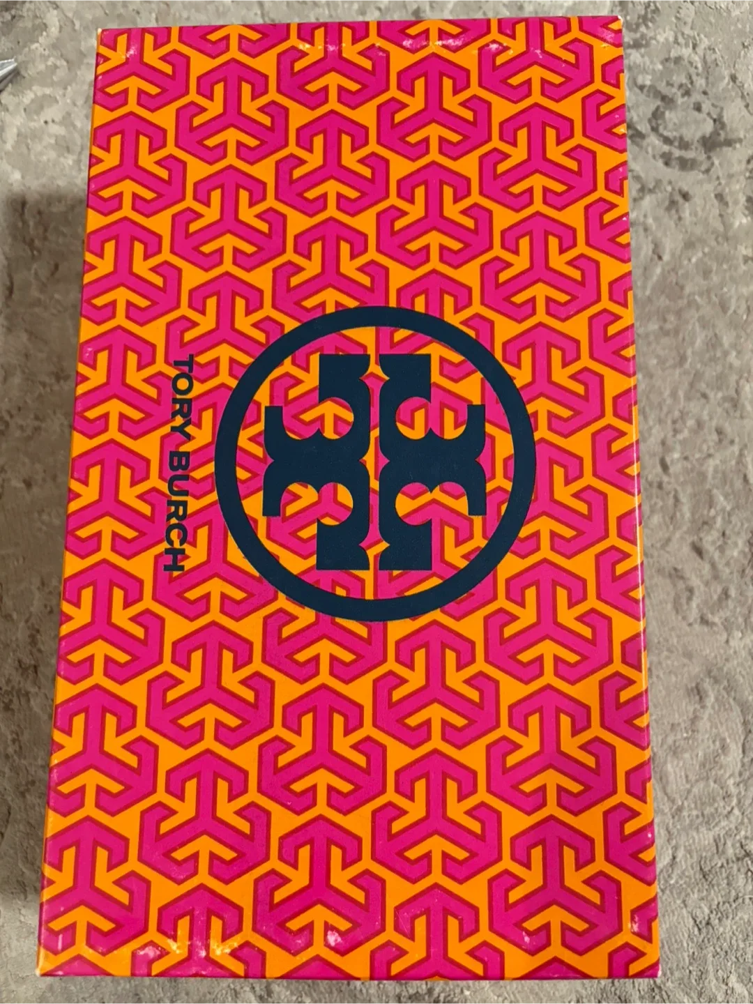 Tory Burch Mini Miller 45MM Pump - Size 8 image indicator(3)