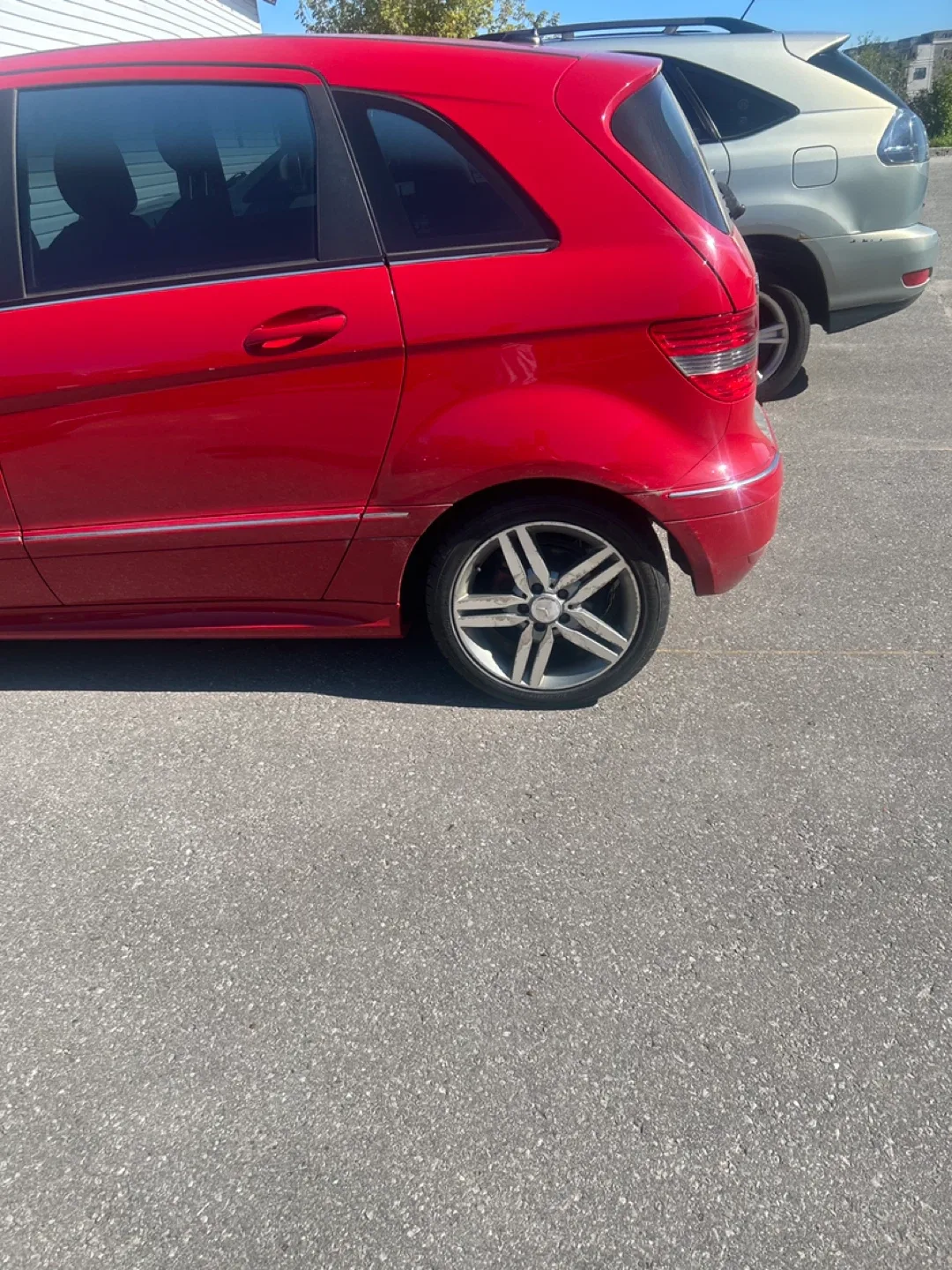 Mercedes-Benz B 200 Turbo - Red image indicator(4)