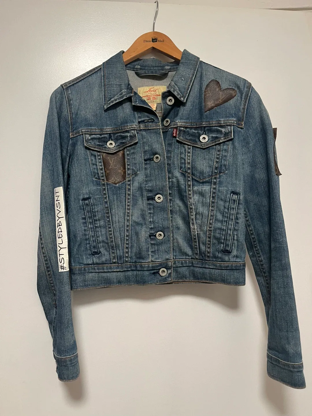 LEVIS jean jacket, customized size extra small acid wash