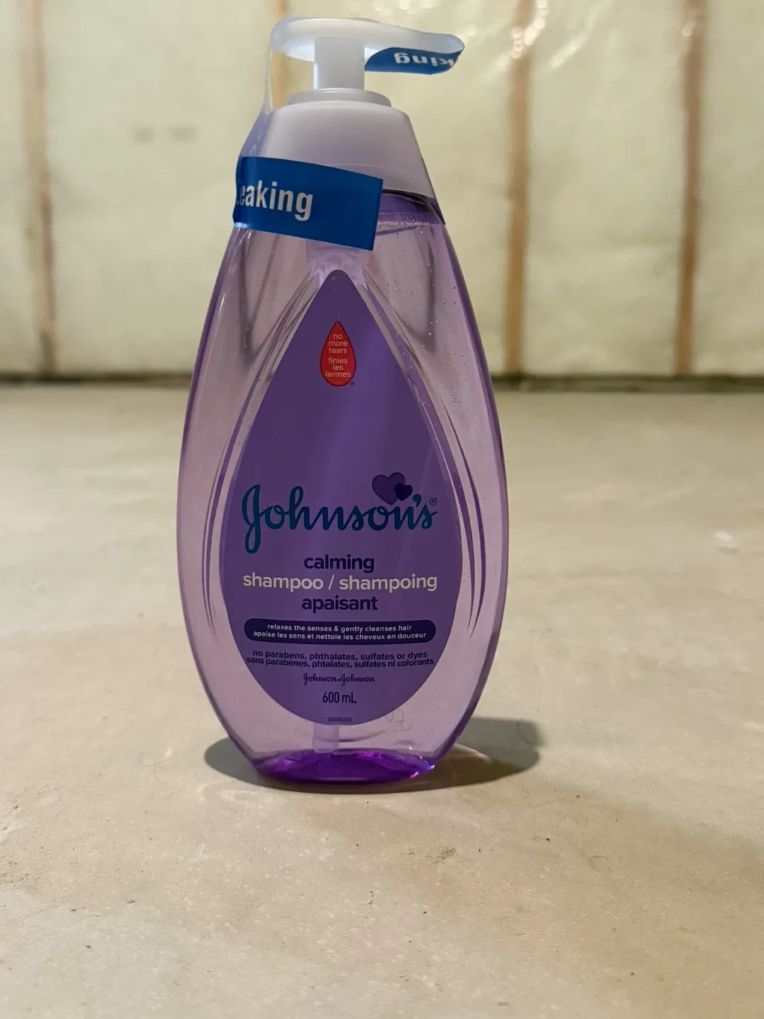 Johnson's Calming Shampoo 600mL