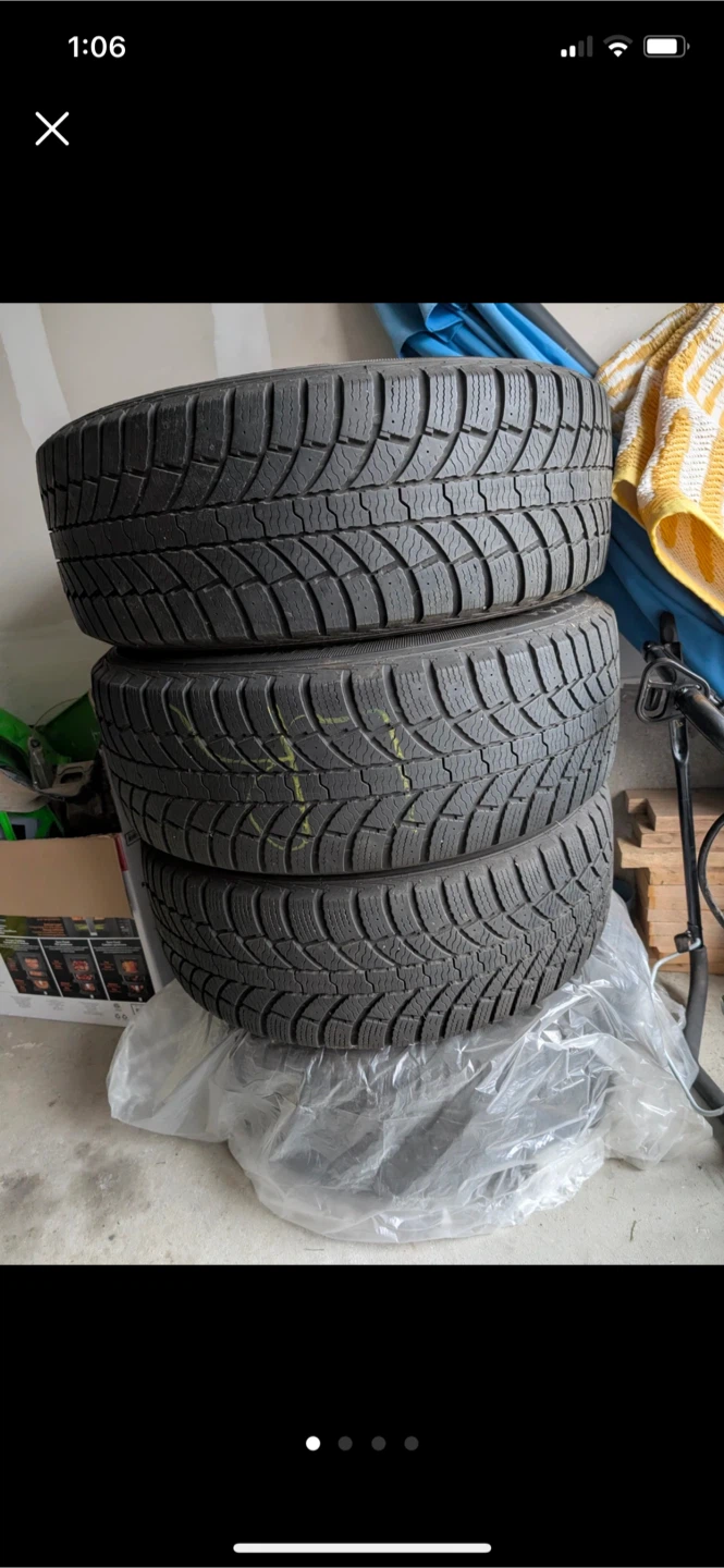Set of Winter Tires on rims - photo 3