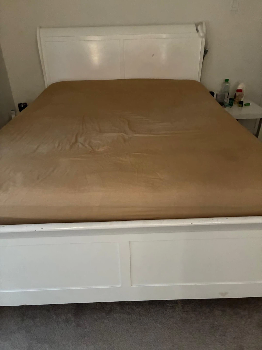 Queen Size Bedroom Set with Simmons BeautySleep Mattress