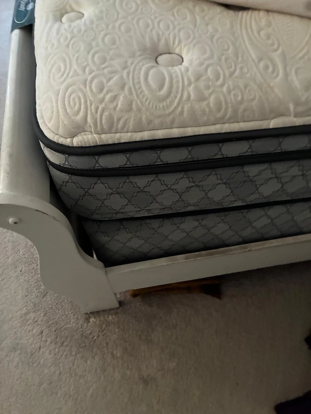 Queen Size Bedroom Set with Simmons BeautySleep Mattress - photo 2