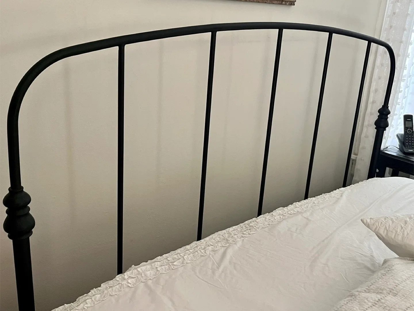 Black Metal Bed Frame - Queen Size image indicator(3)