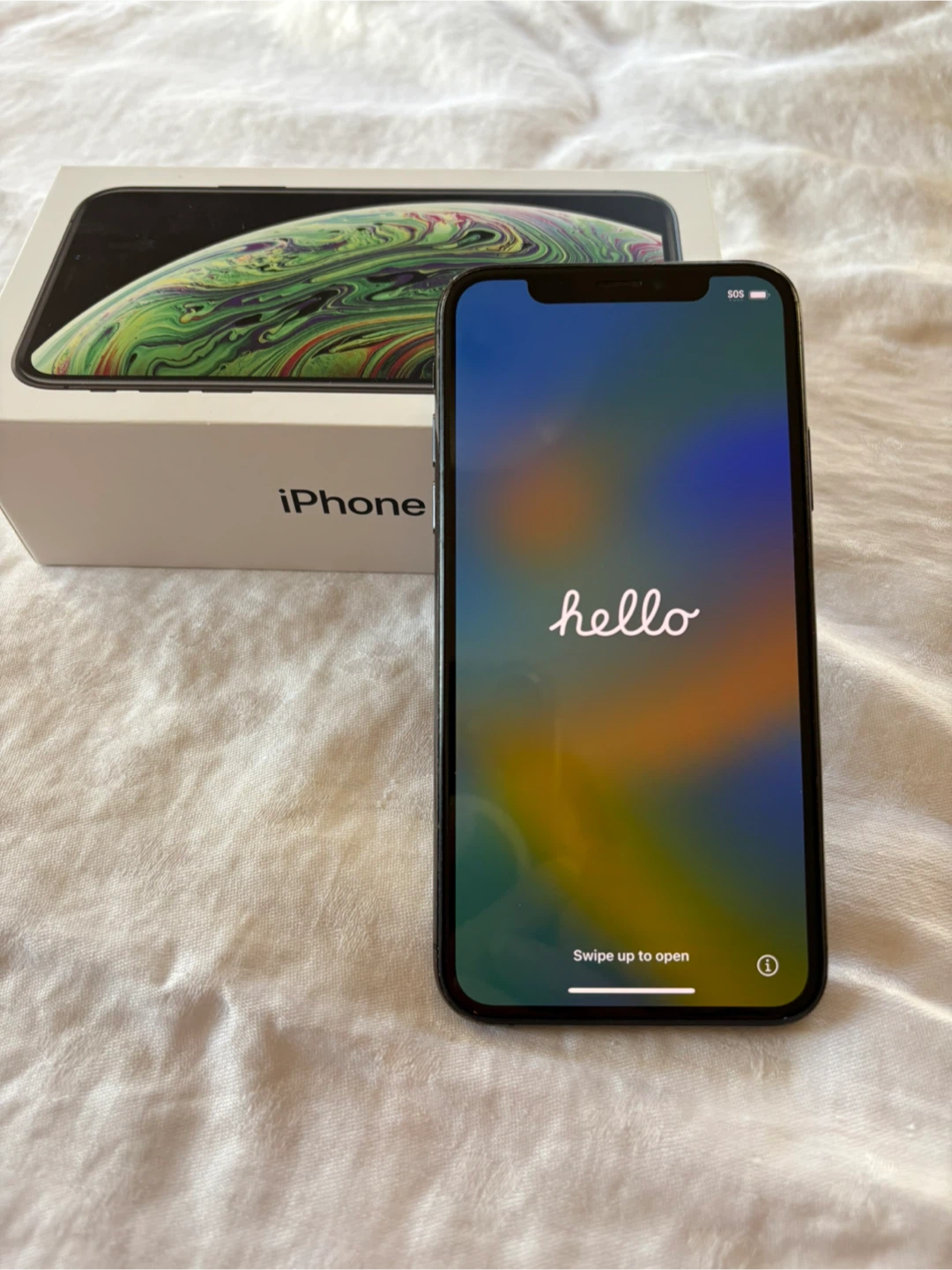 iPhone XS 64GB Space Gray - Like New!