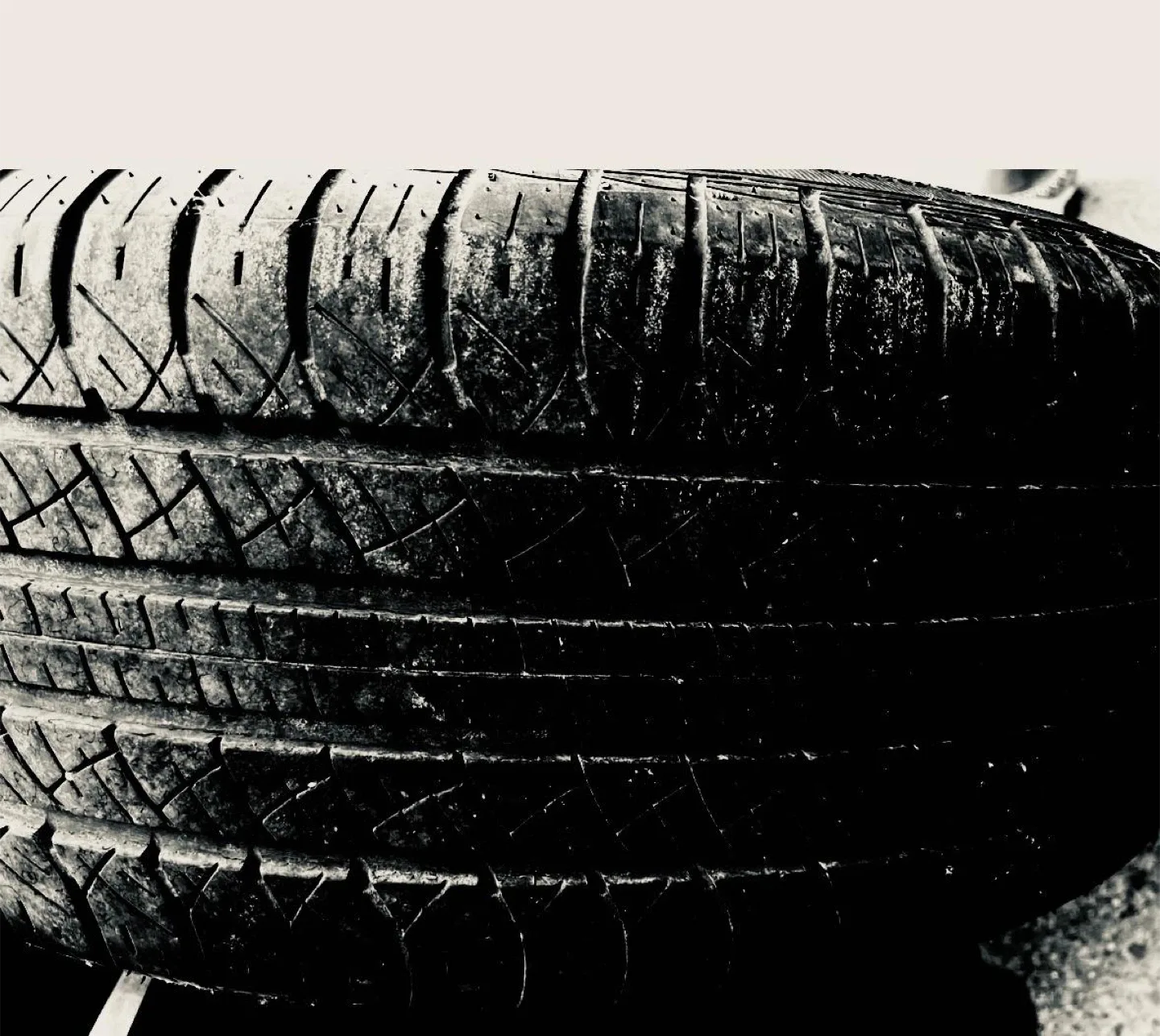 Tires  with Rim, - 225/65R17 image indicator(7)