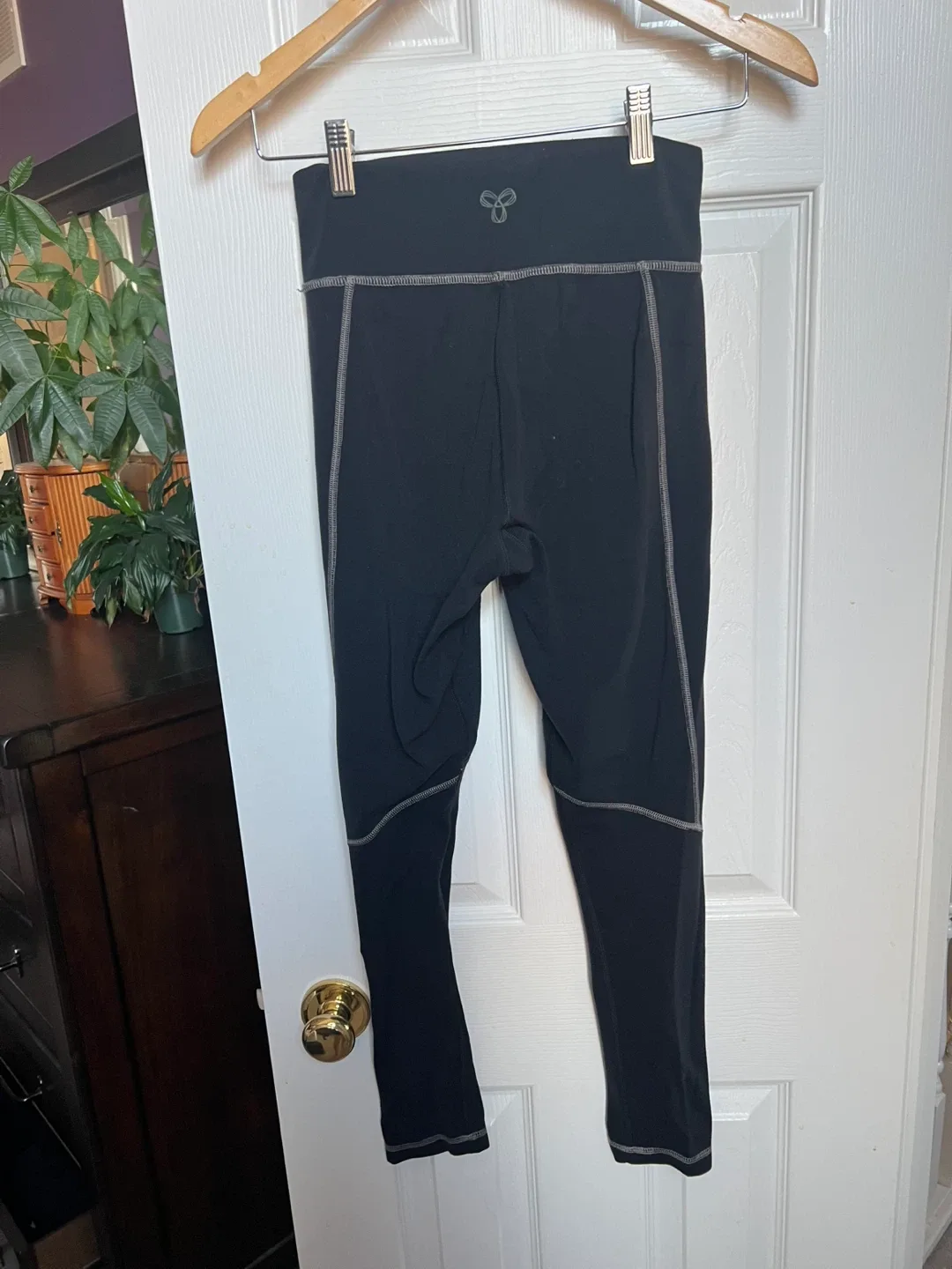 Tna Black butter Leggings - Size Small image indicator(2)