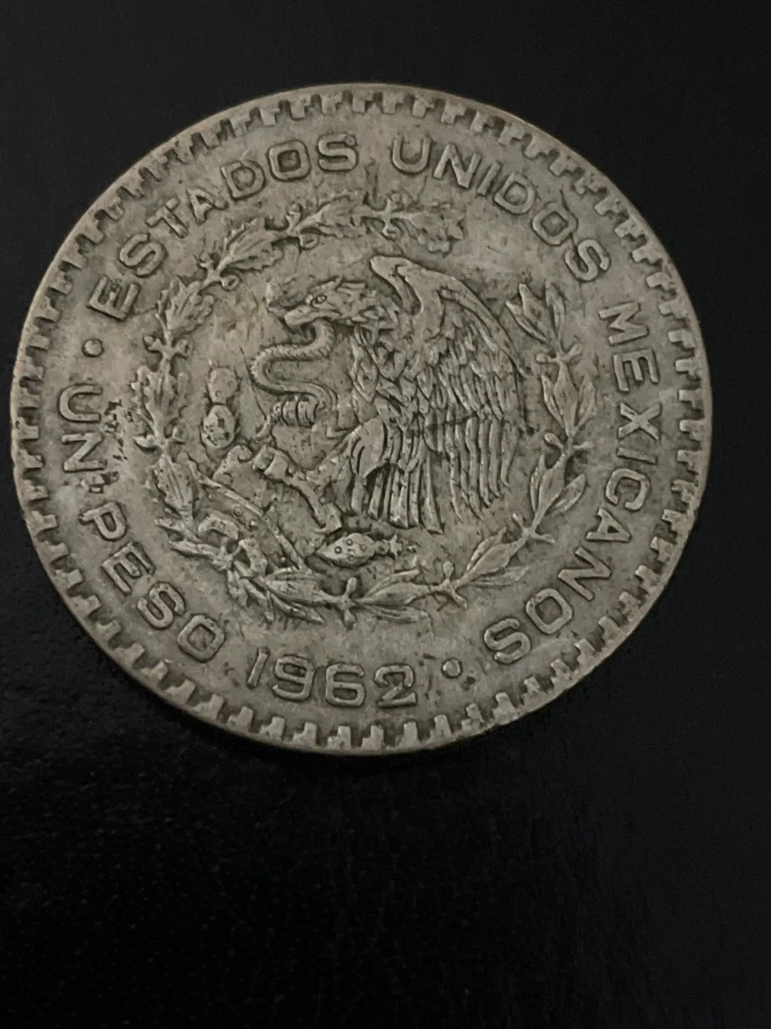 1962 Mexican One Peso Coin image indicator(2)