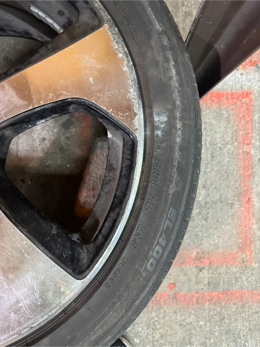 Set of ART Wheels (Tire Free) 235/45R18 image indicator(7)