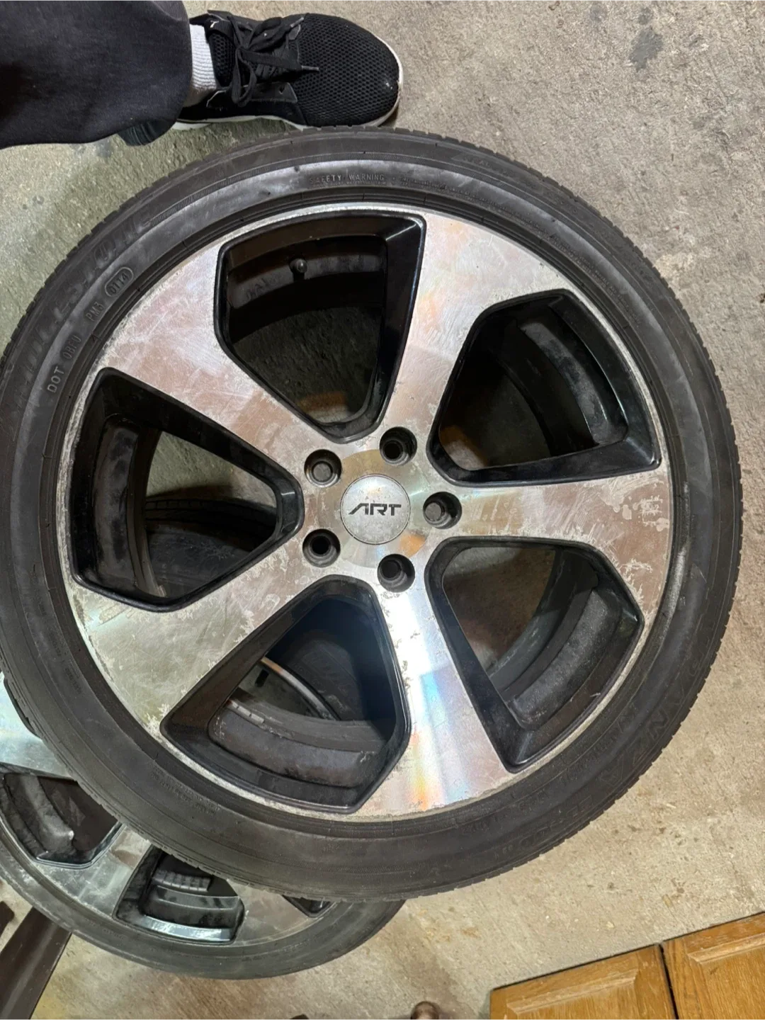 Set of ART Wheels (Tire Free) 235/45R18 image indicator(10)