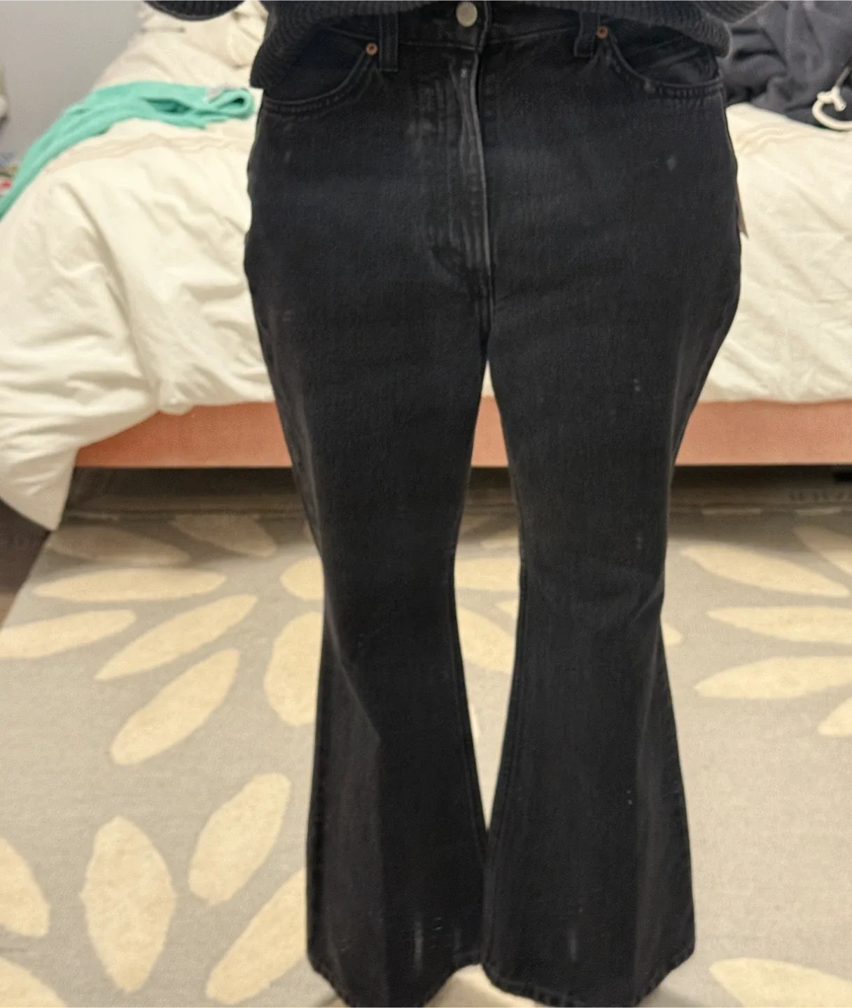 Aritzia-Denim Forum The Marlene 60s High Rise Flare Jeans - 26W image indicator(5)