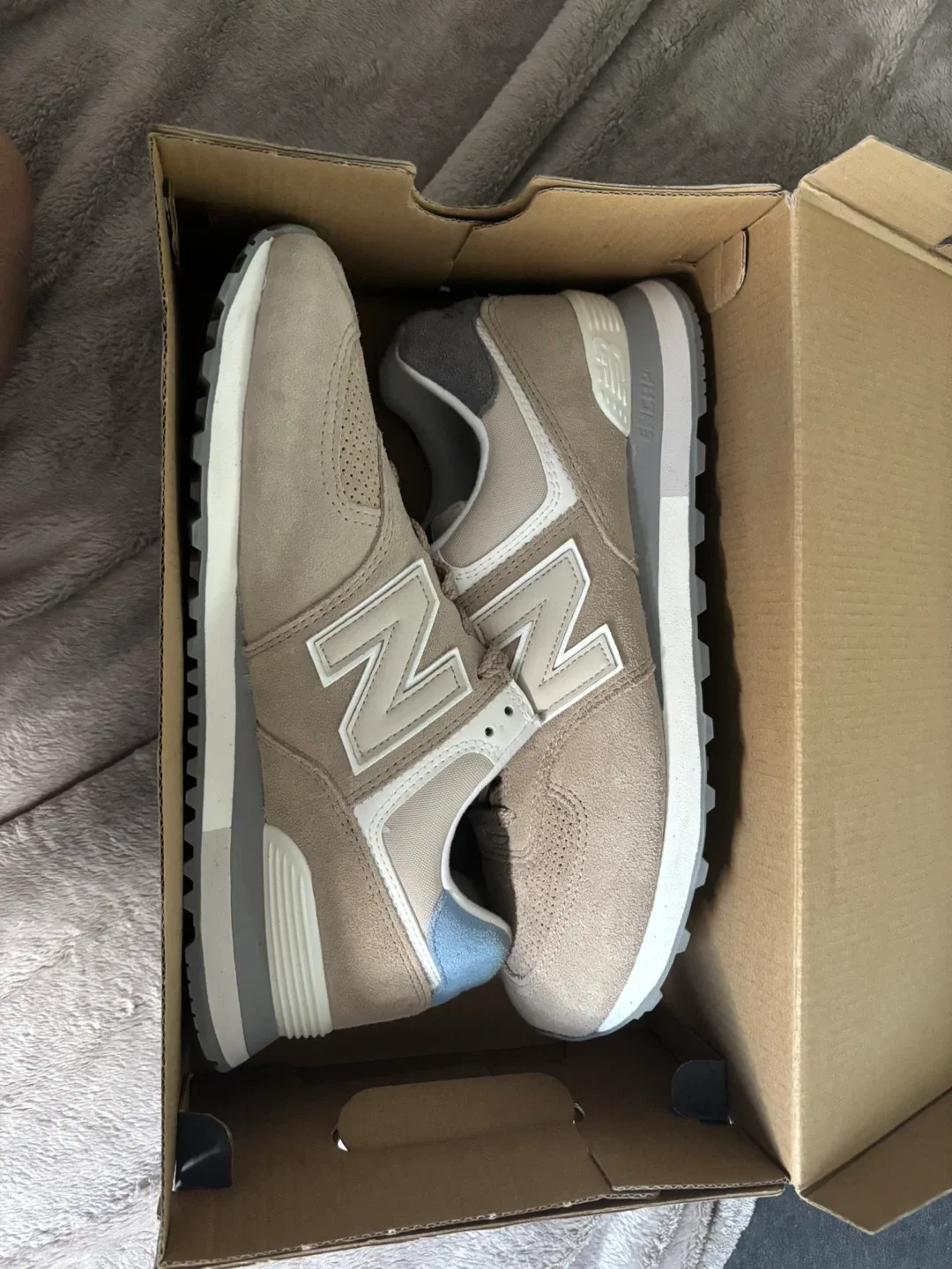 New Balance 574 Core Shoes - Men's Size 10