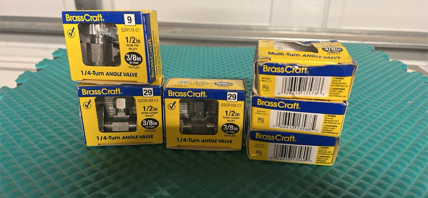 BrassCraft Angle Valves (New) - photo 3