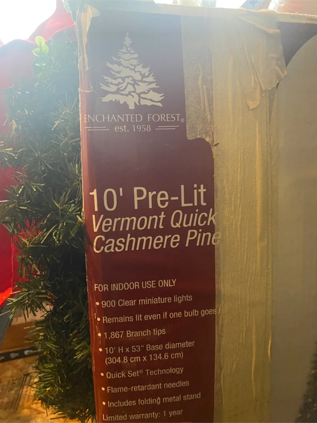 Enchanted Forest 10' Pre-Lit Vermont Cashmere Pine image indicator(2)