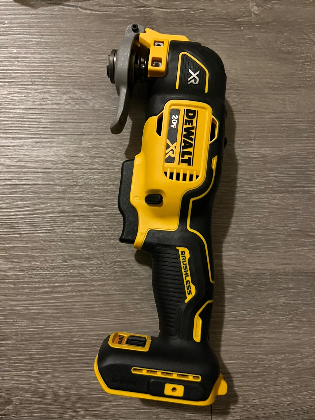 Dewalt 20V XR Oscillating Multi-Tool - photo 3