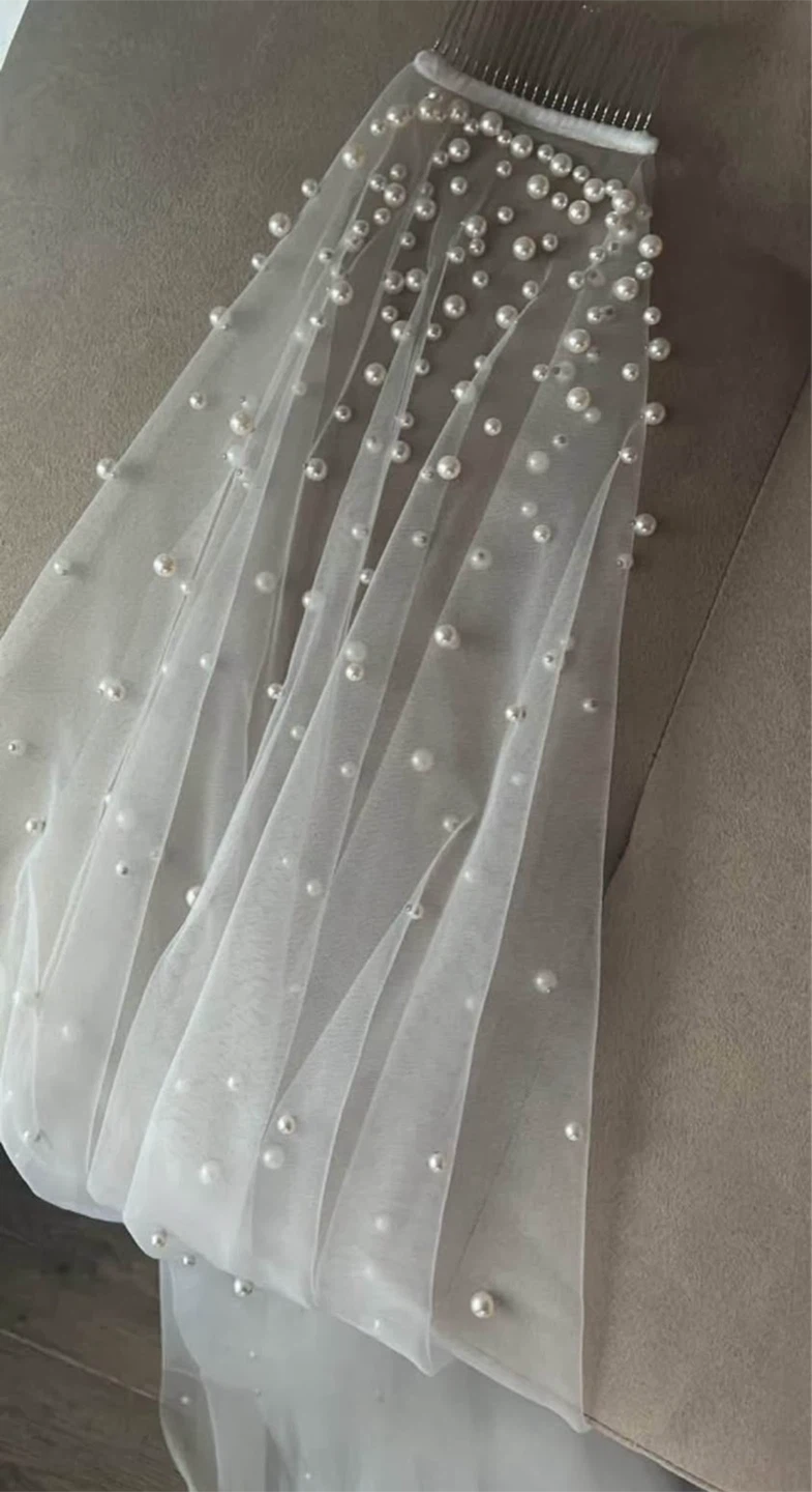 Fingertip Wedding Veil with Pearls soft white - photo 4