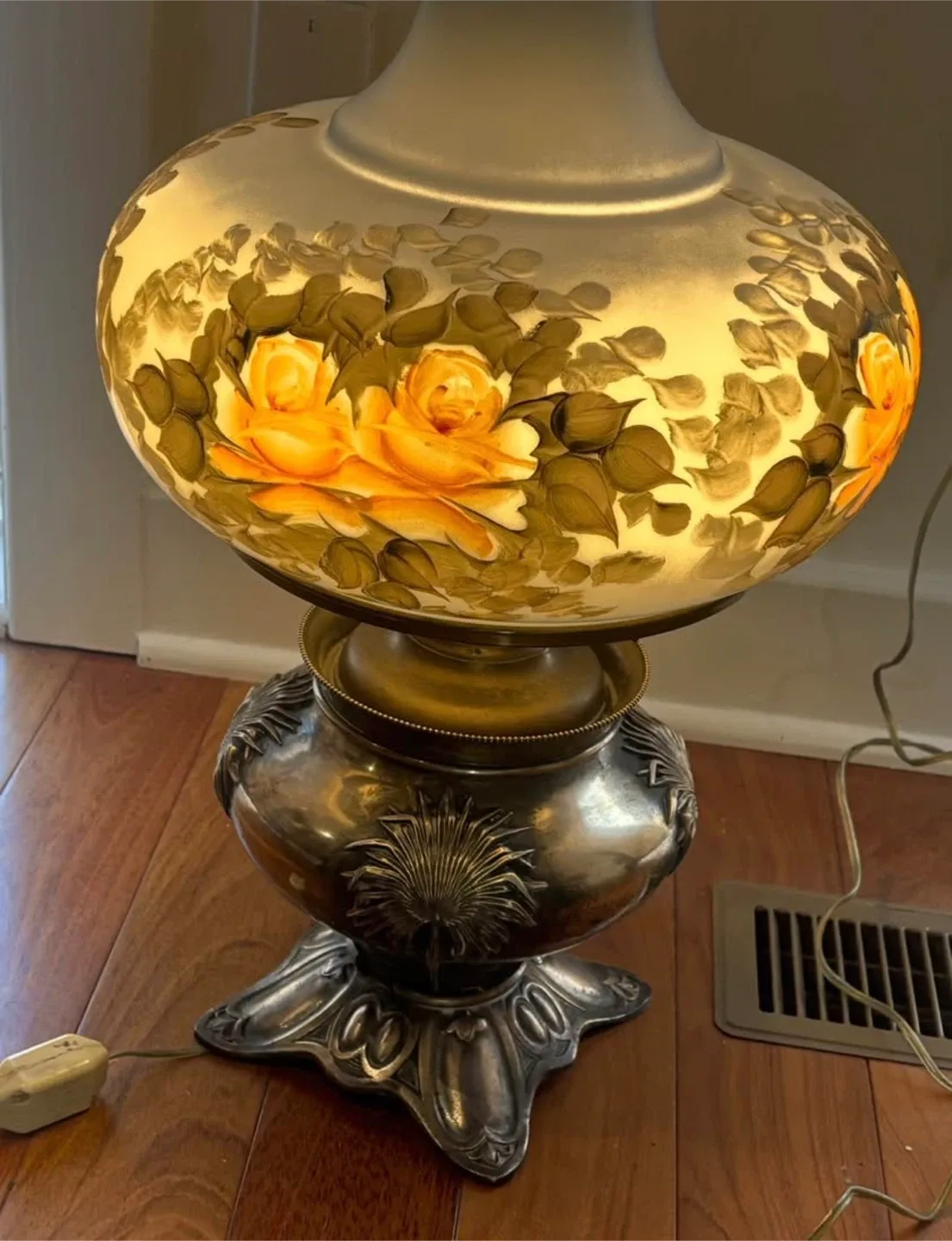Vintage Brass Hurricane Lamp with Hand Painted Glass Shade image indicator(5)