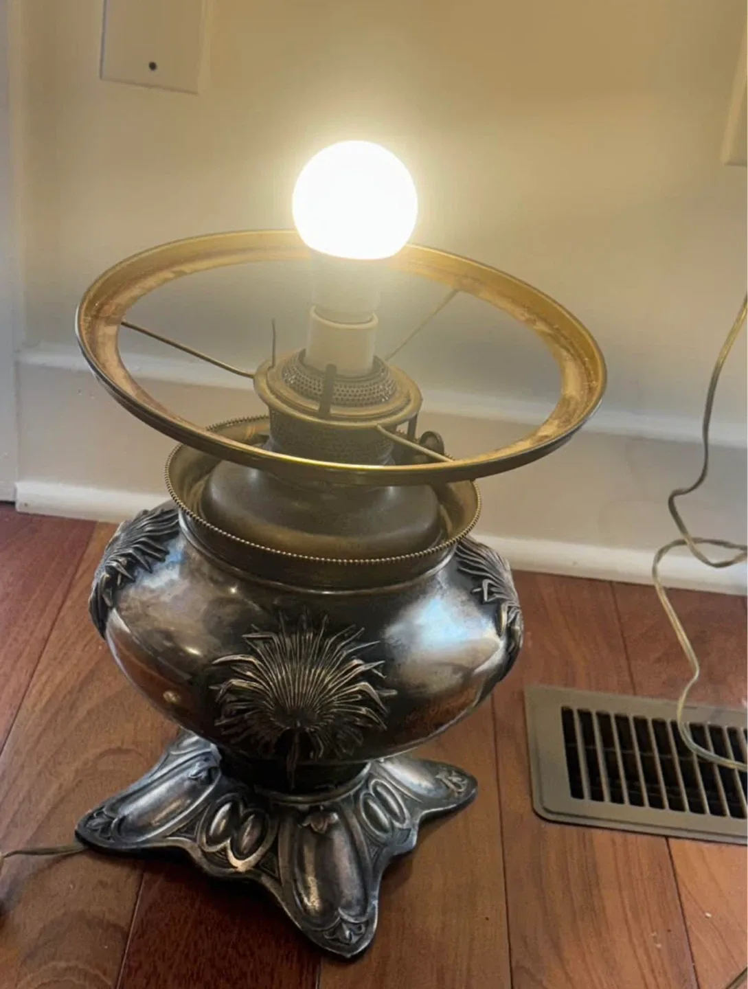 Vintage Brass Hurricane Lamp with Hand Painted Glass Shade image indicator(7)