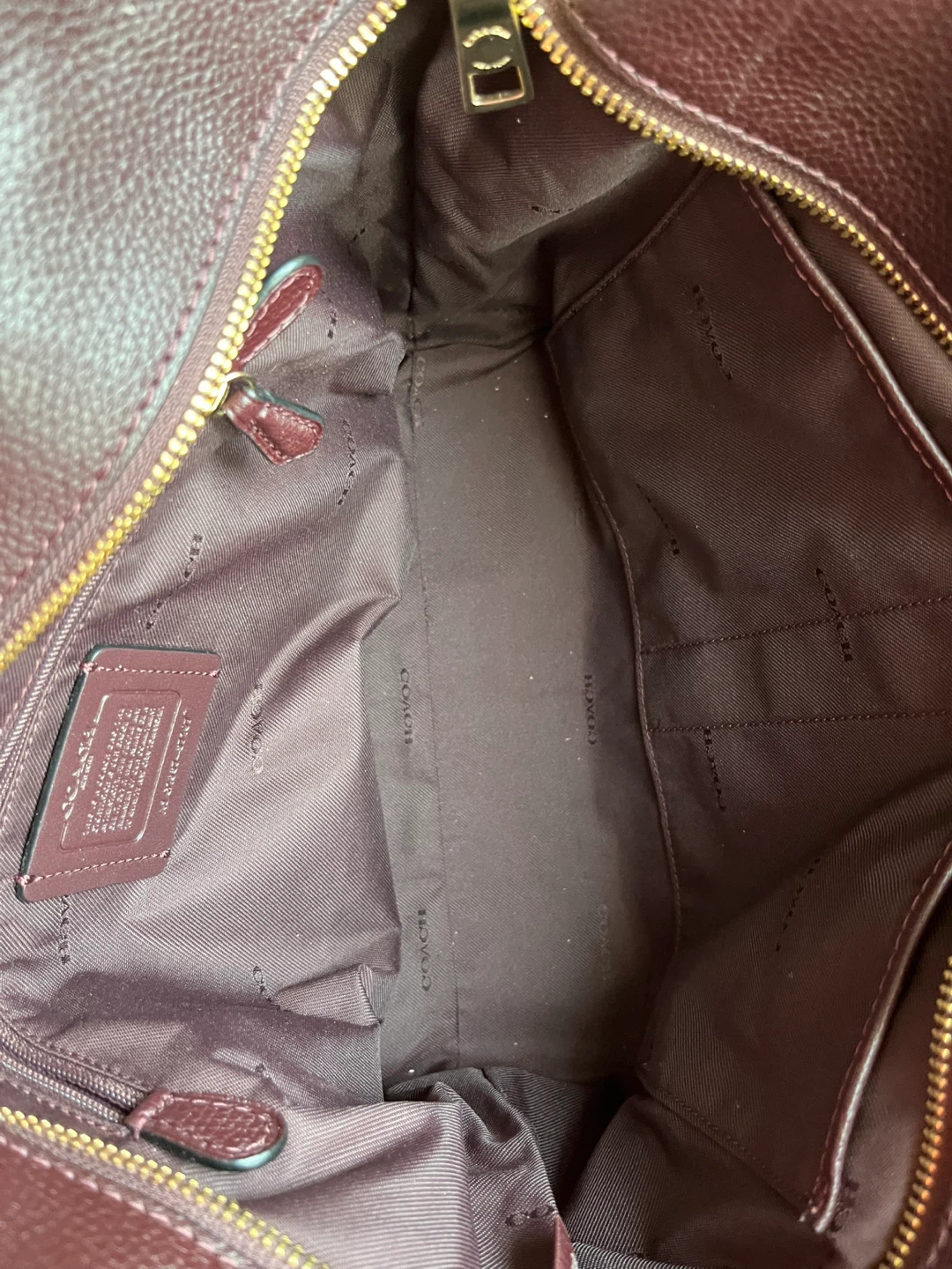 Coach Leather Handbag – Burgundy – Gold Chain - photo 4