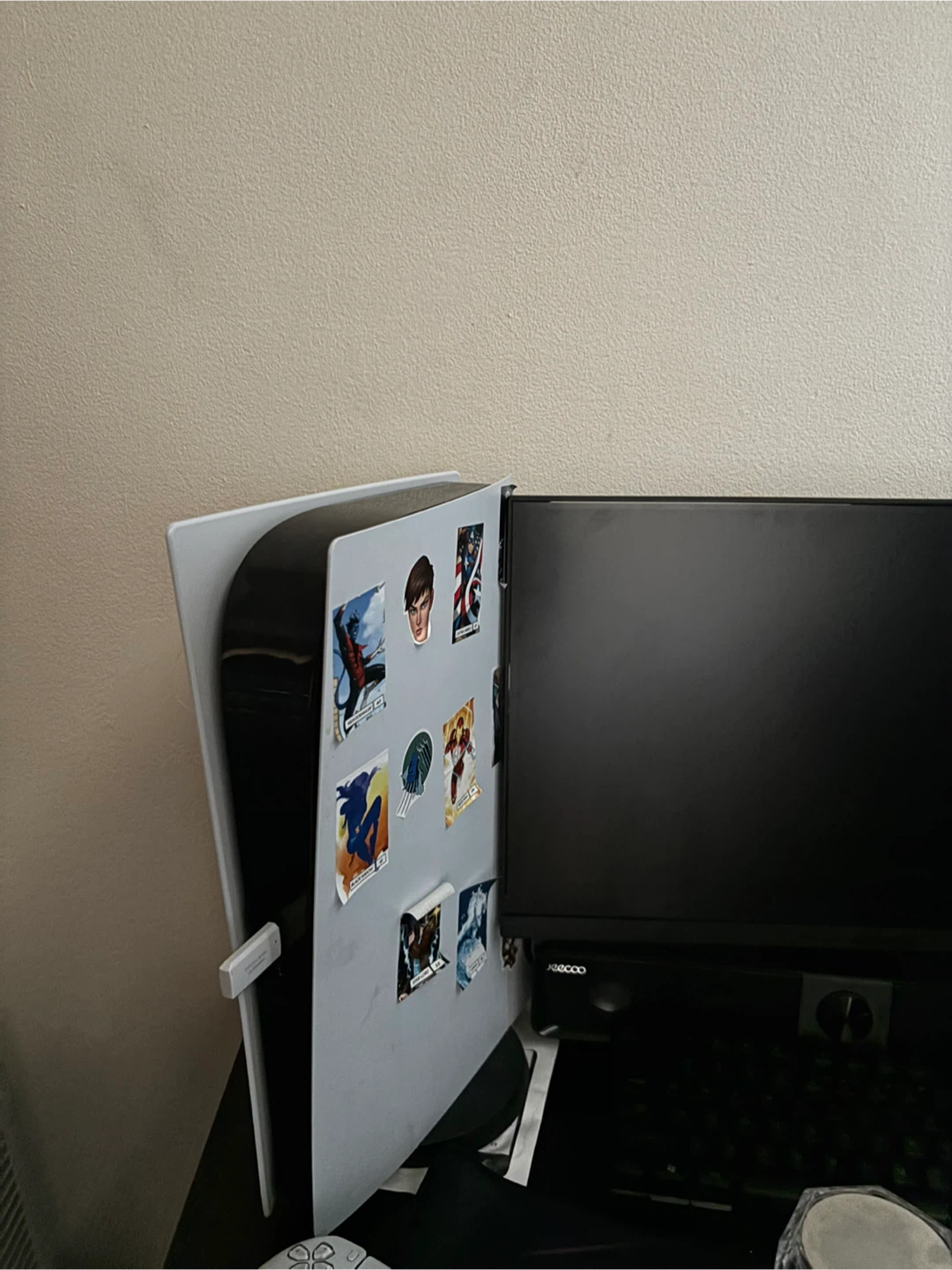 PlayStation 5 (PS5) Console - photo 3