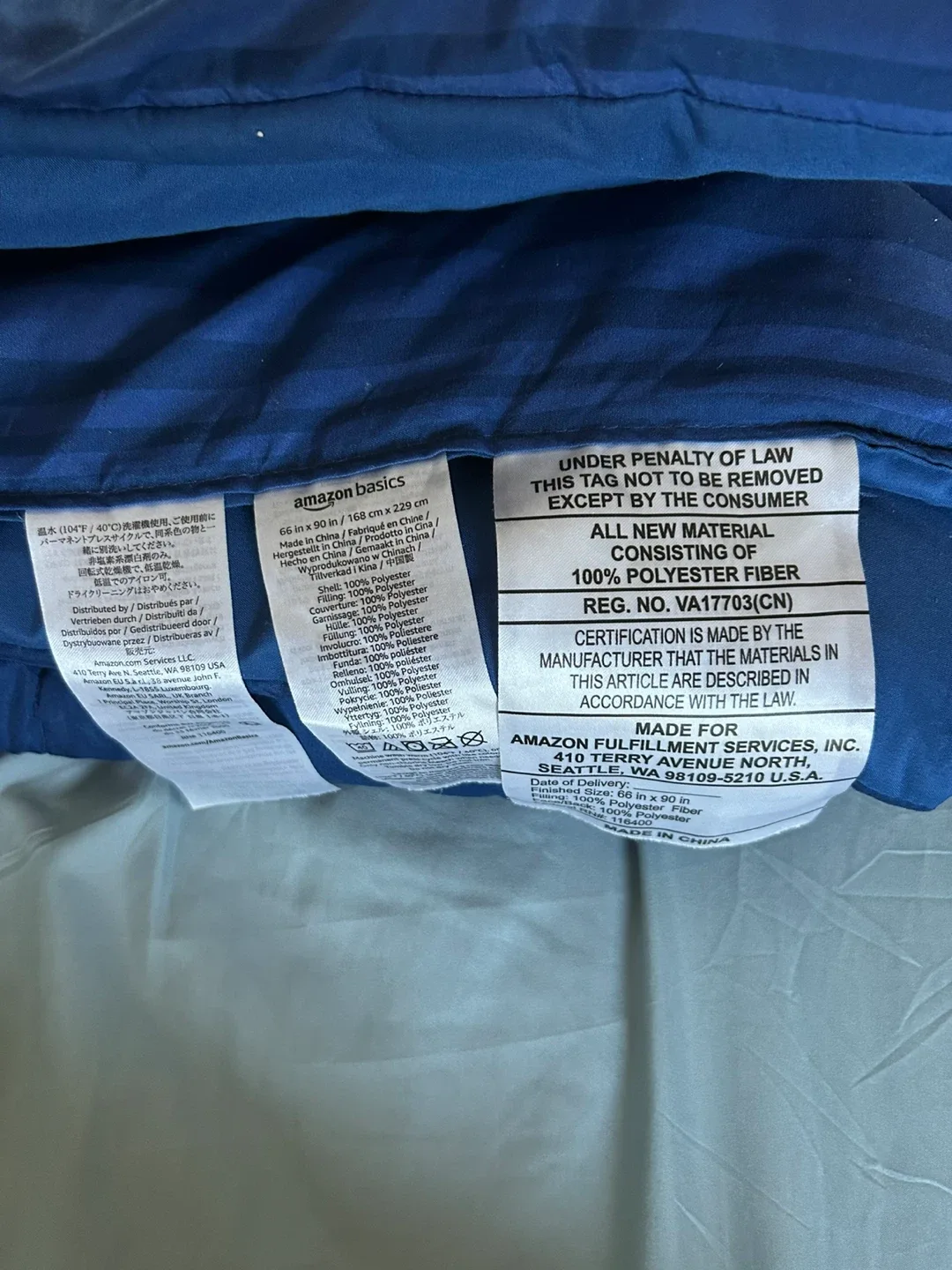 Amazon Basics Blue Striped Comforter + pillowcase image indicator(3)