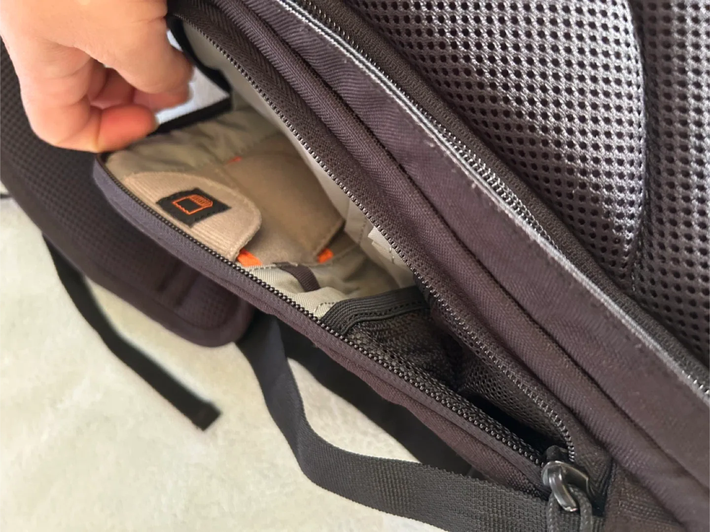 Lowepro Camera Backpack image indicator(7)