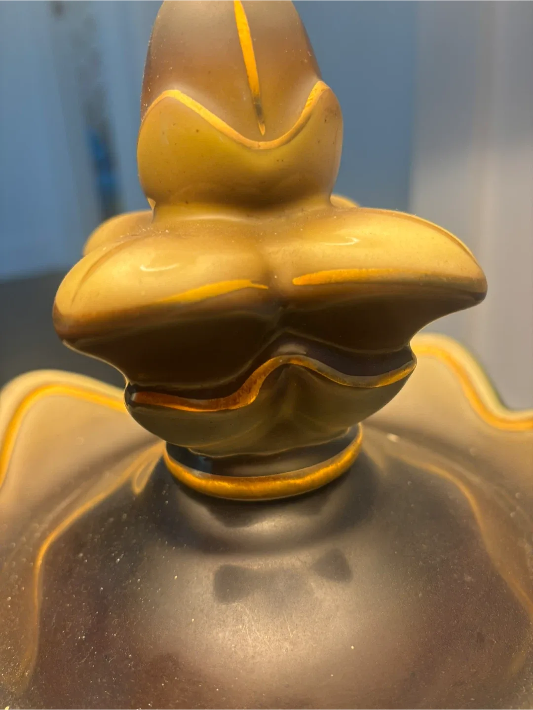 Vintage Decorative Table Lamp With Brass Base image indicator(9)