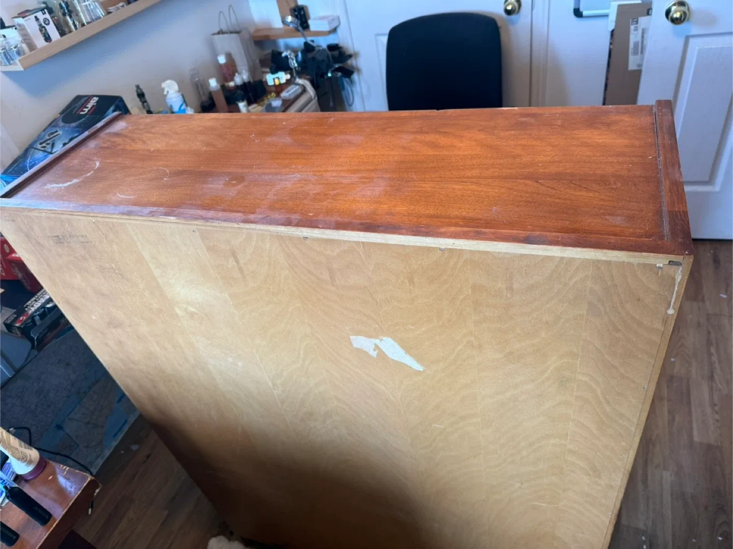 Wooden Display Cabinet with Glass Doors image indicator(6)