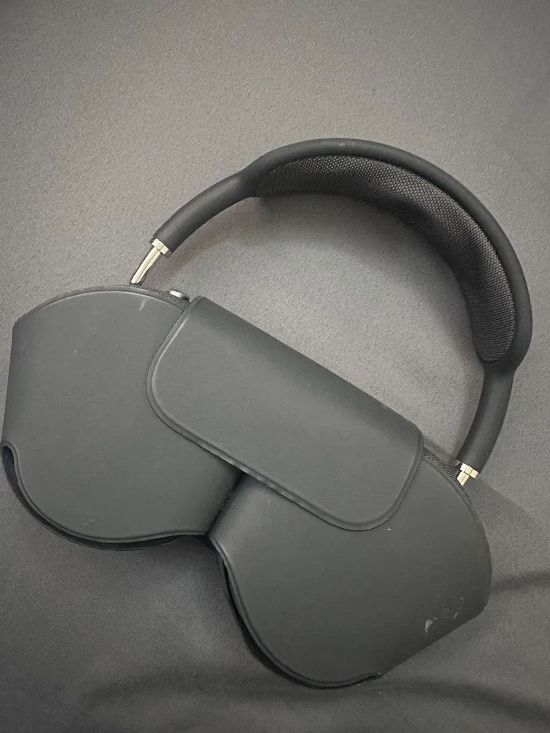 Apple AirPods Max - Black image indicator(2)