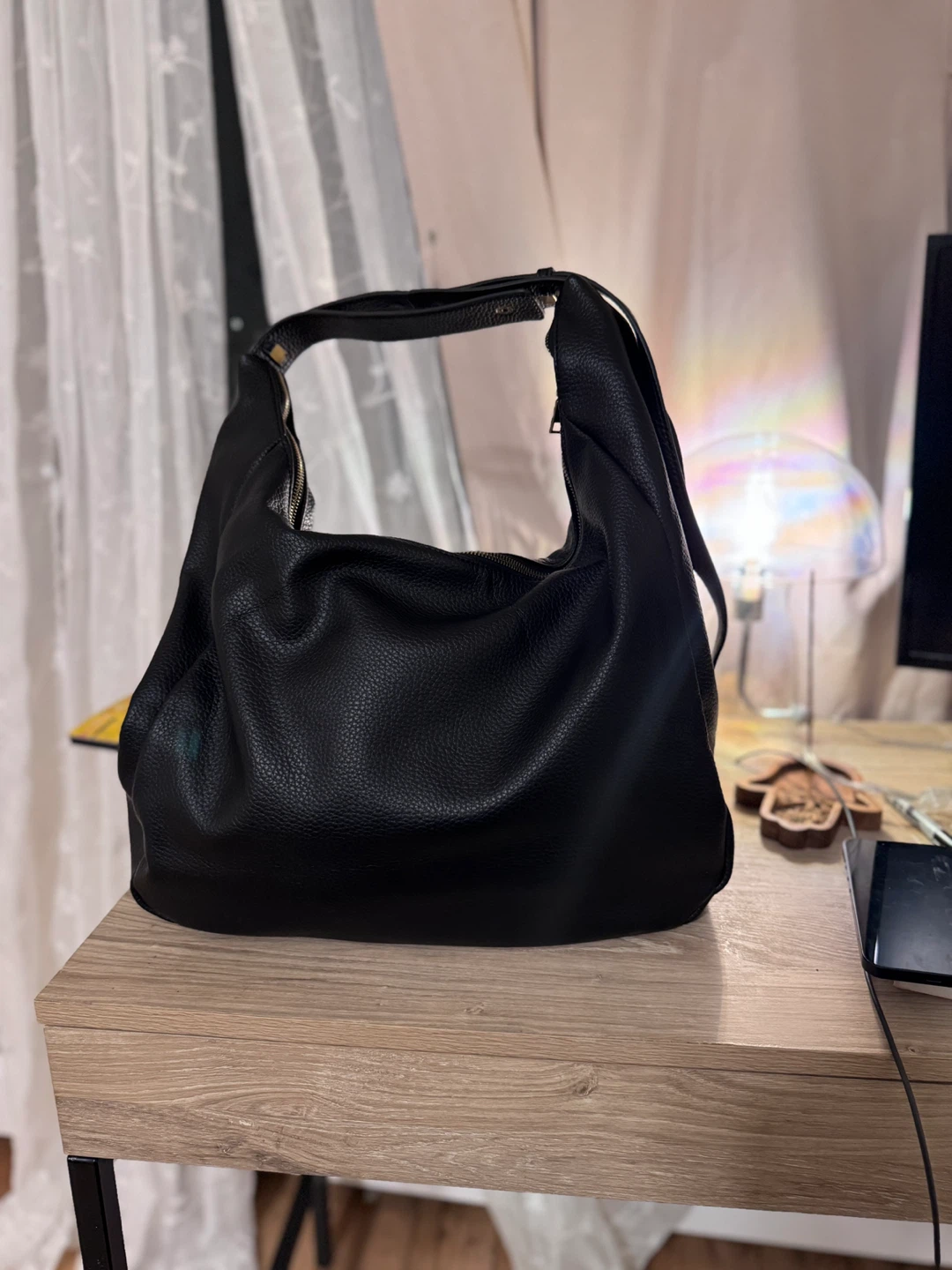 GAP Black Leather Hobo Bag - photo 3