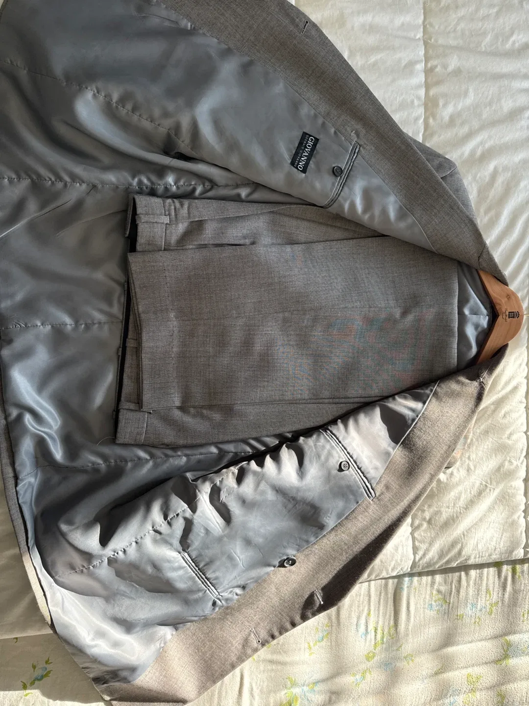 GIOVANNO Couture Italiano Suit image indicator(4)