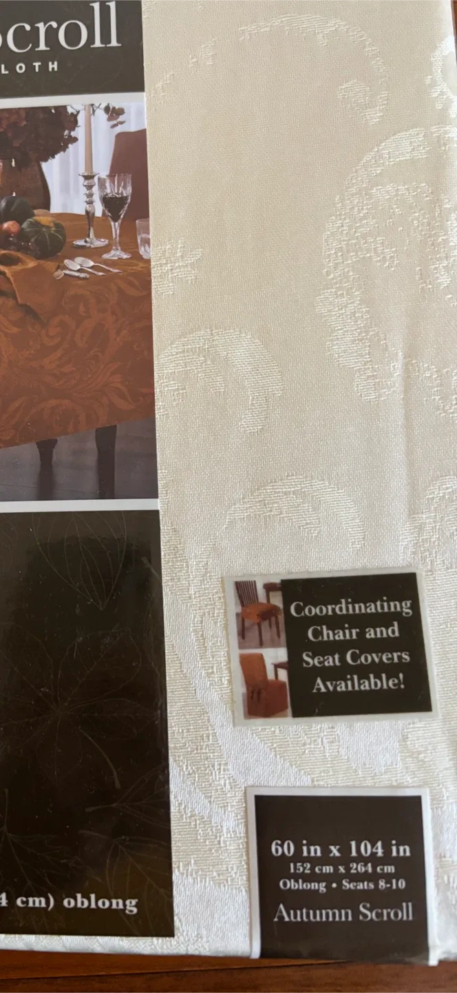 Autumn Scroll Damask Tablecloth & Napkins Set image indicator(2)