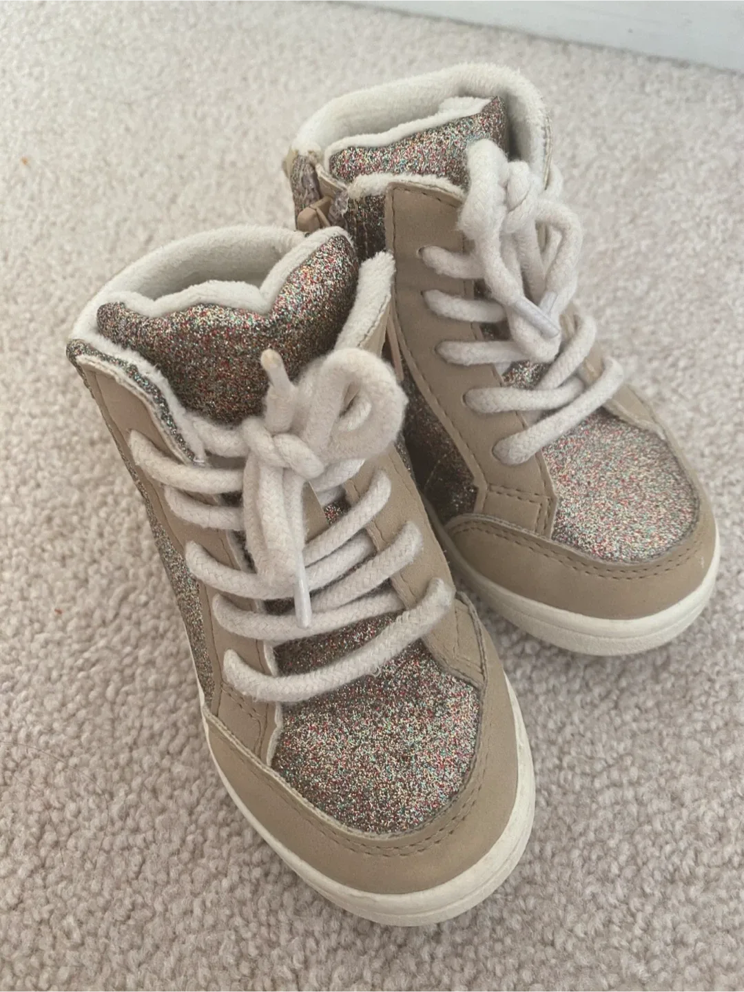 H&M Toddler Glitter High-Top Shoes size 4/5 image indicator(2)