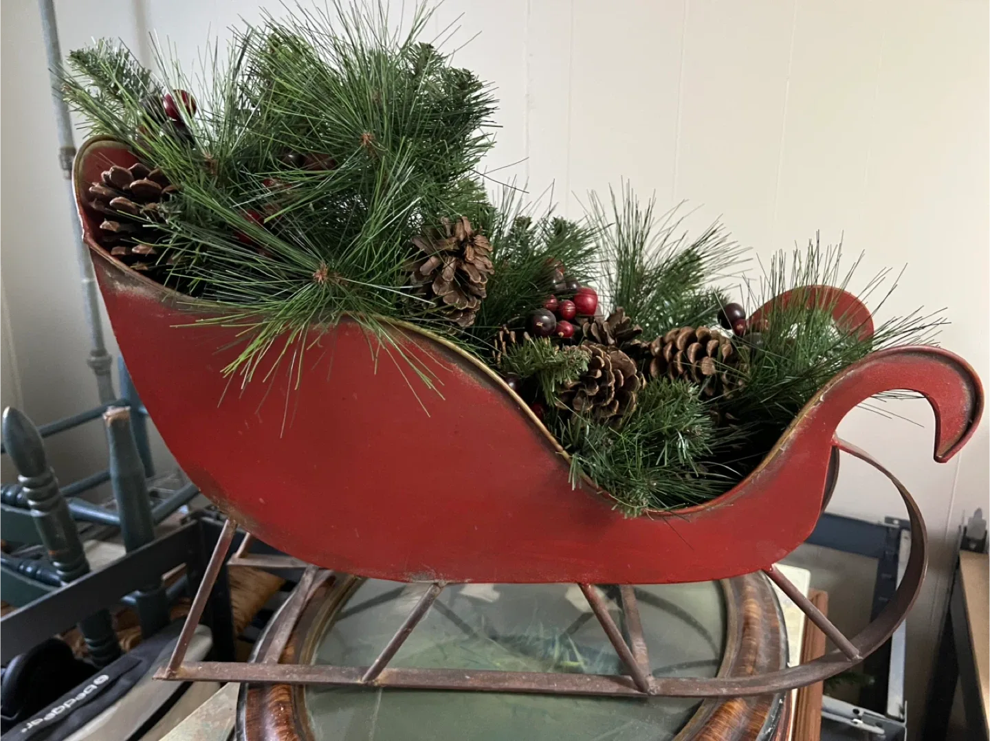 Beautiful Red Metal Christmas Sleigh🎄