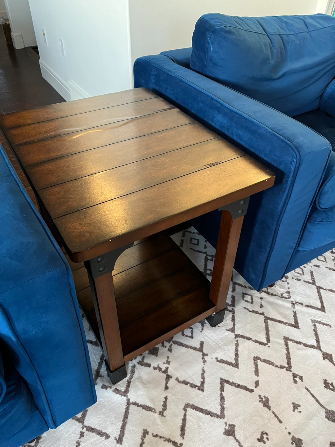 Wood Coffee Table and 2 end tables - photo 3