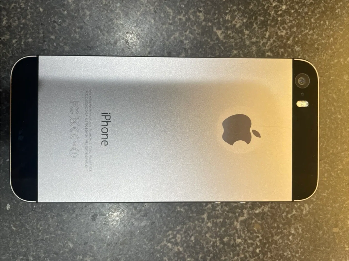 Apple iPhone 5s Space Gray 16GB image indicator(3)