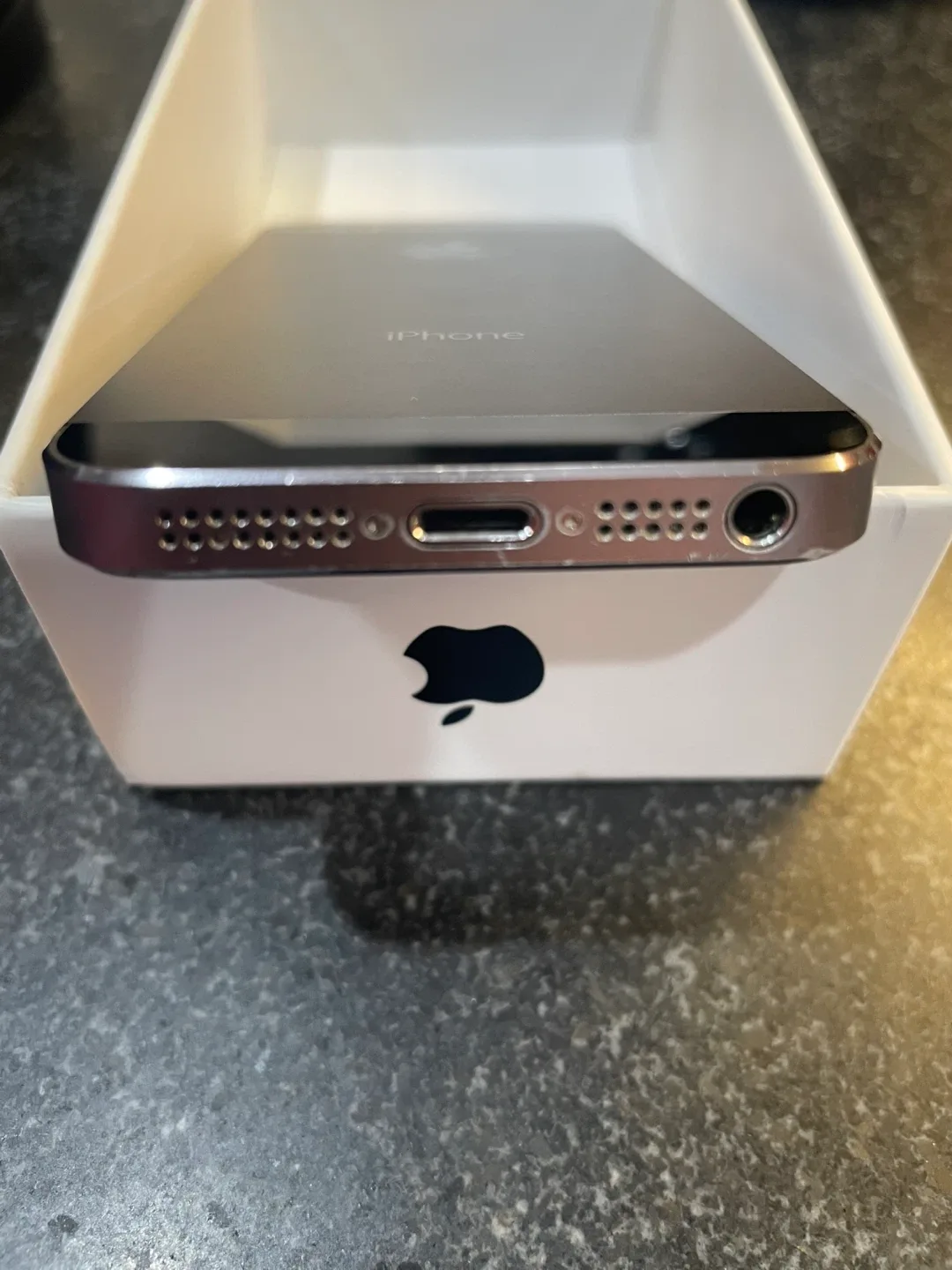 Apple iPhone 5s Space Gray 16GB image indicator(5)