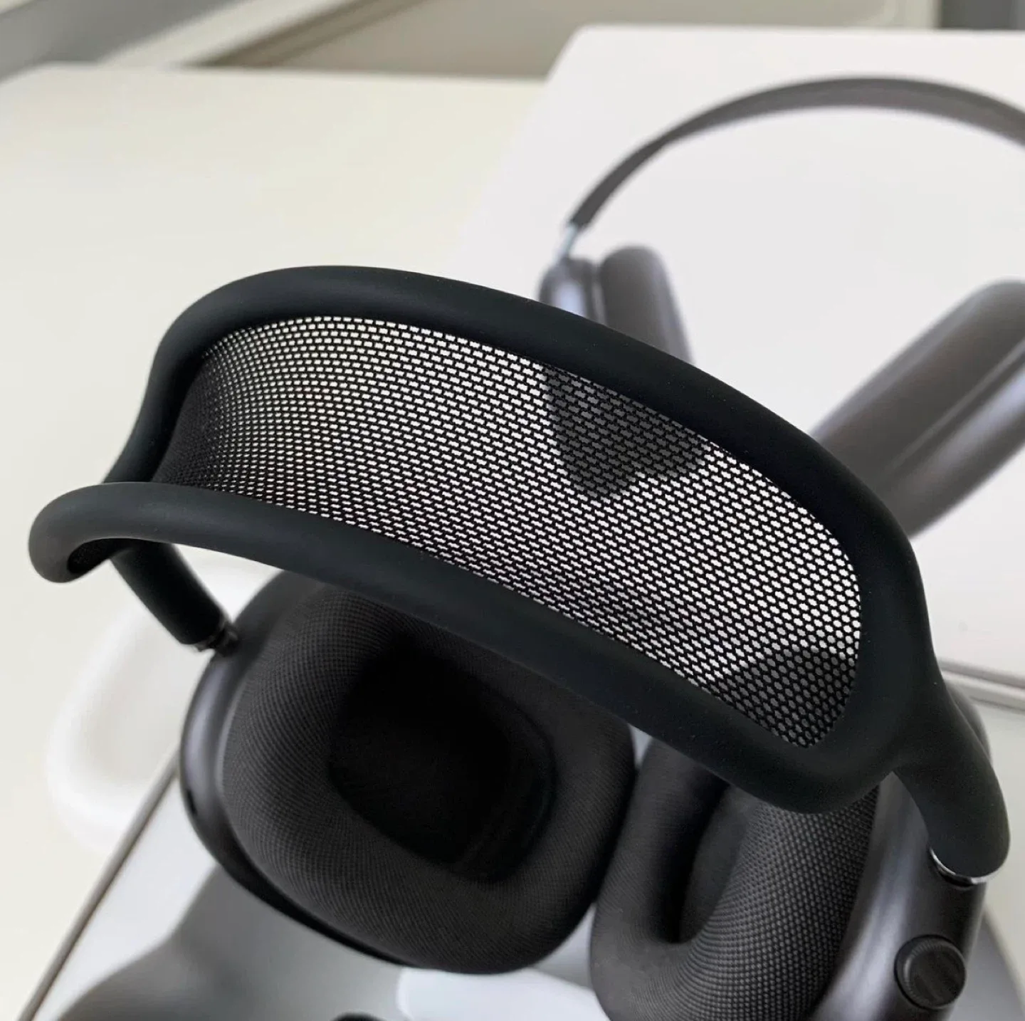 Apple AirPods Max – Sealed | Verified Serial & AppleCare image indicator(8)