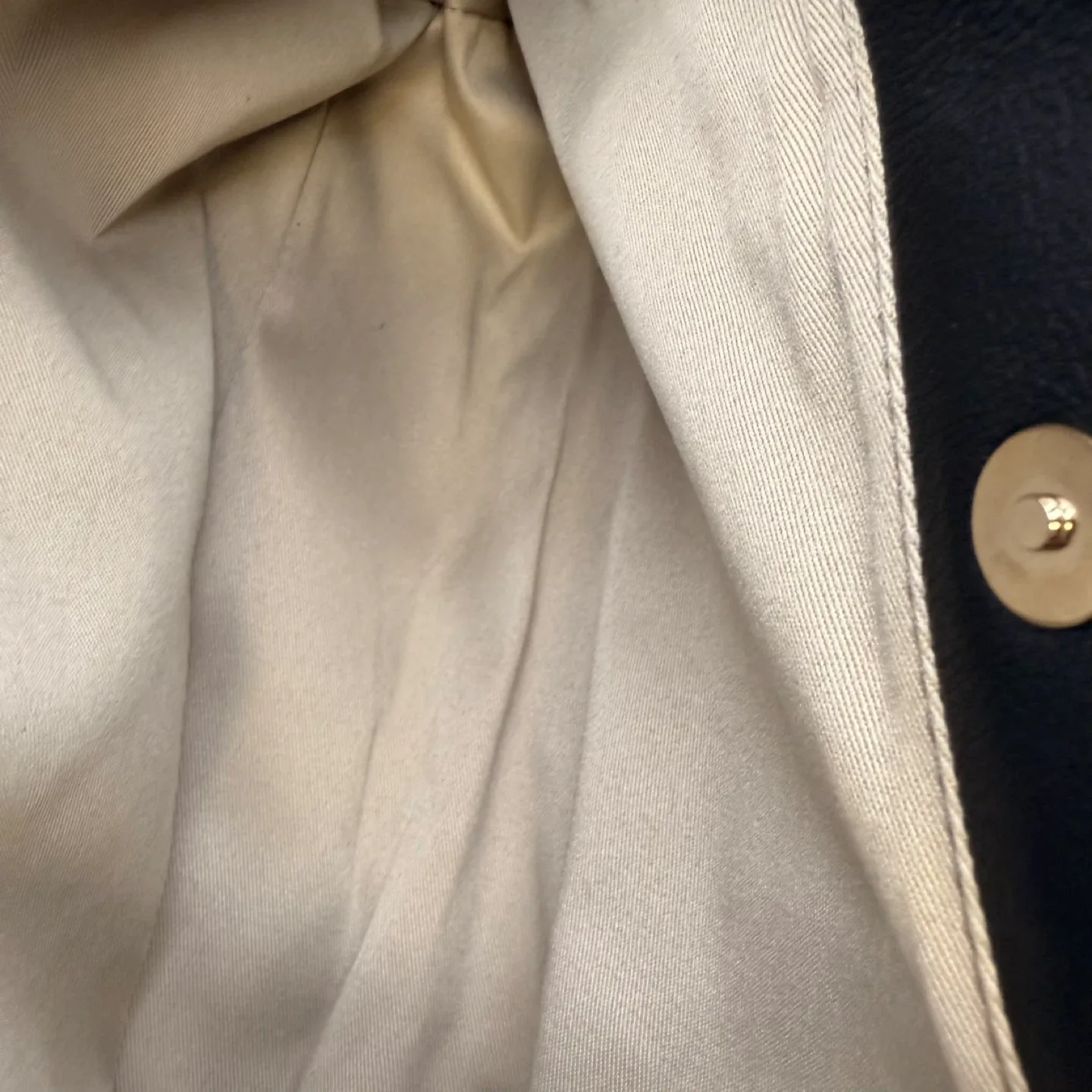 Mario Valentino Black Leather Bag – LIKE NEW – Made in Italy image indicator(6)