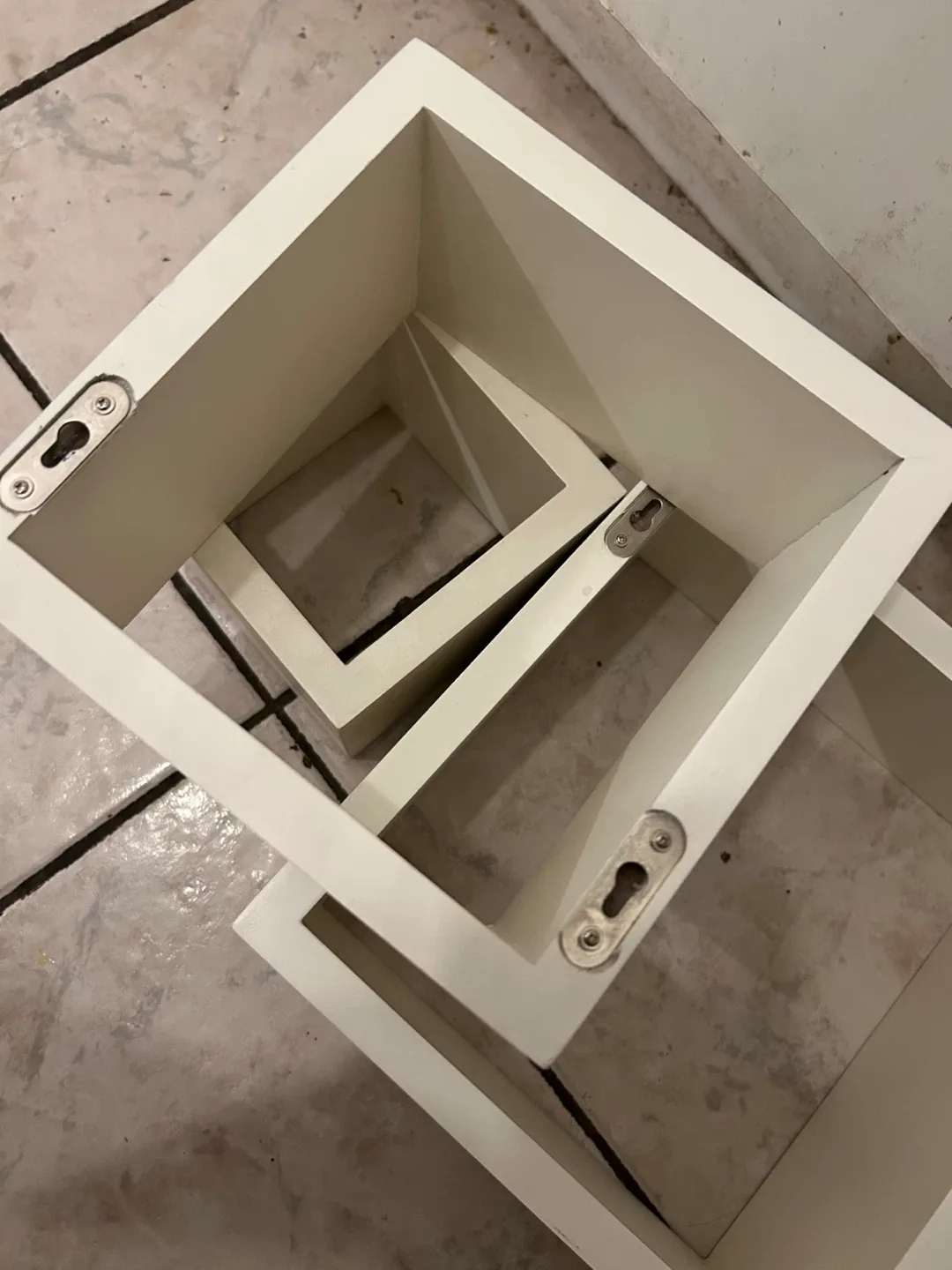 Set of 3 White Square Floating Shelves image indicator(3)